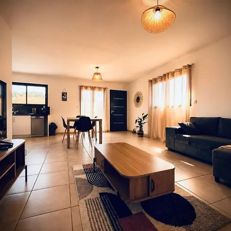 Cosy Avec Terrasse شقة *